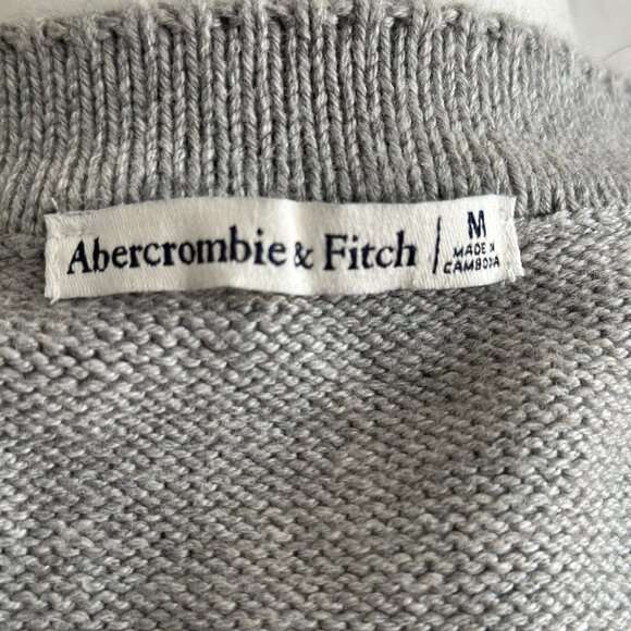 Abercrombie & Fitch Short-Sleeve Button-Up Cardigan – Gray – Size M - Picture 7 of 8